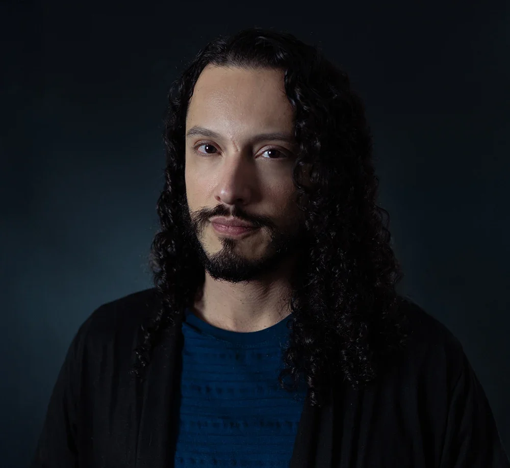 Alex Iervolino - Brazilian guitarist, composer, singer and entrepreneur.